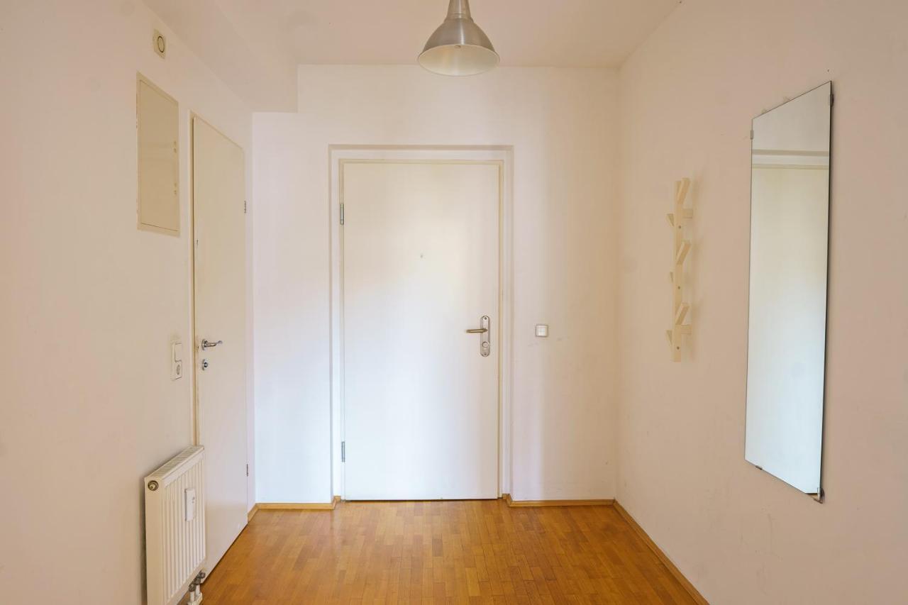 1080 Apartment