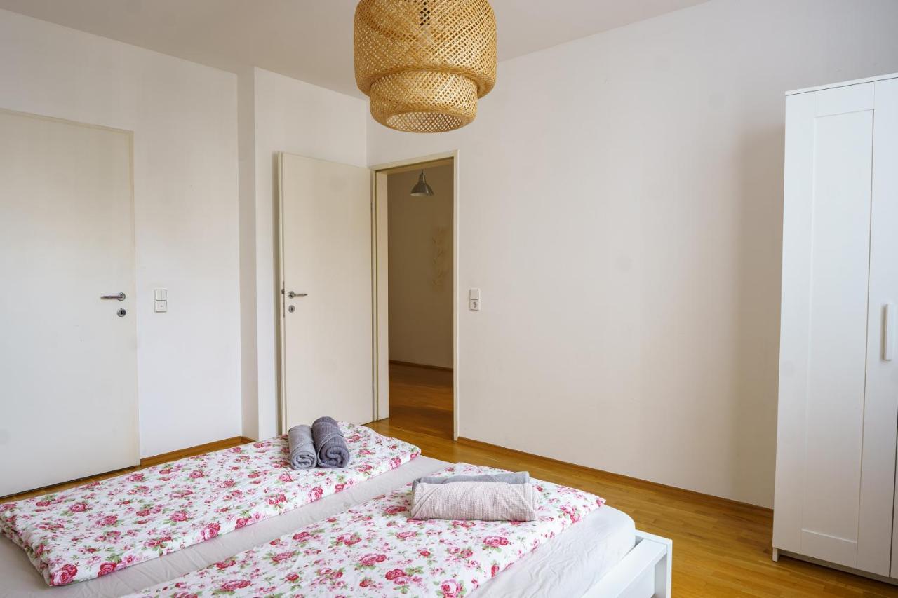 Apartment 1080