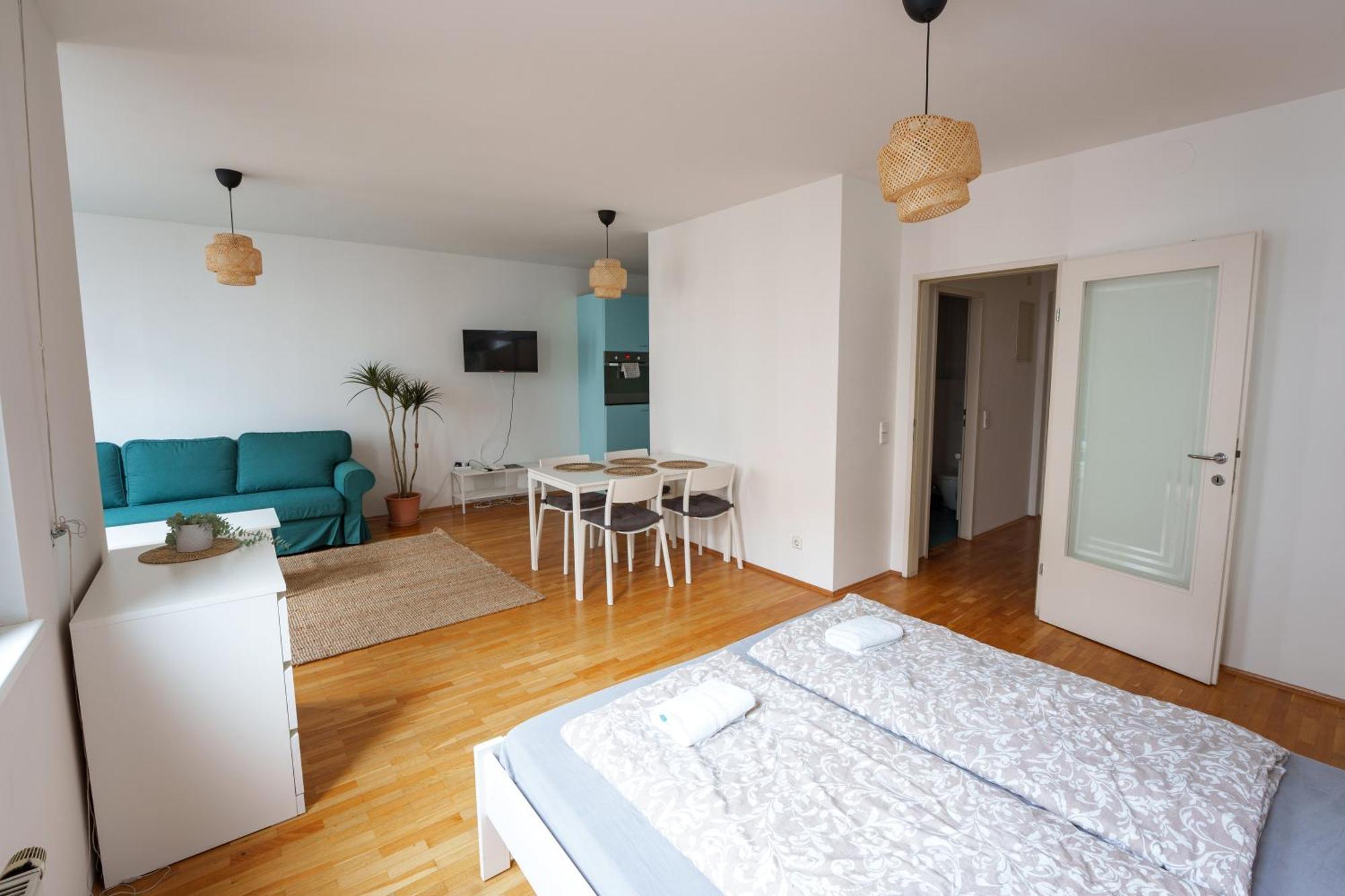 Apartment 1080