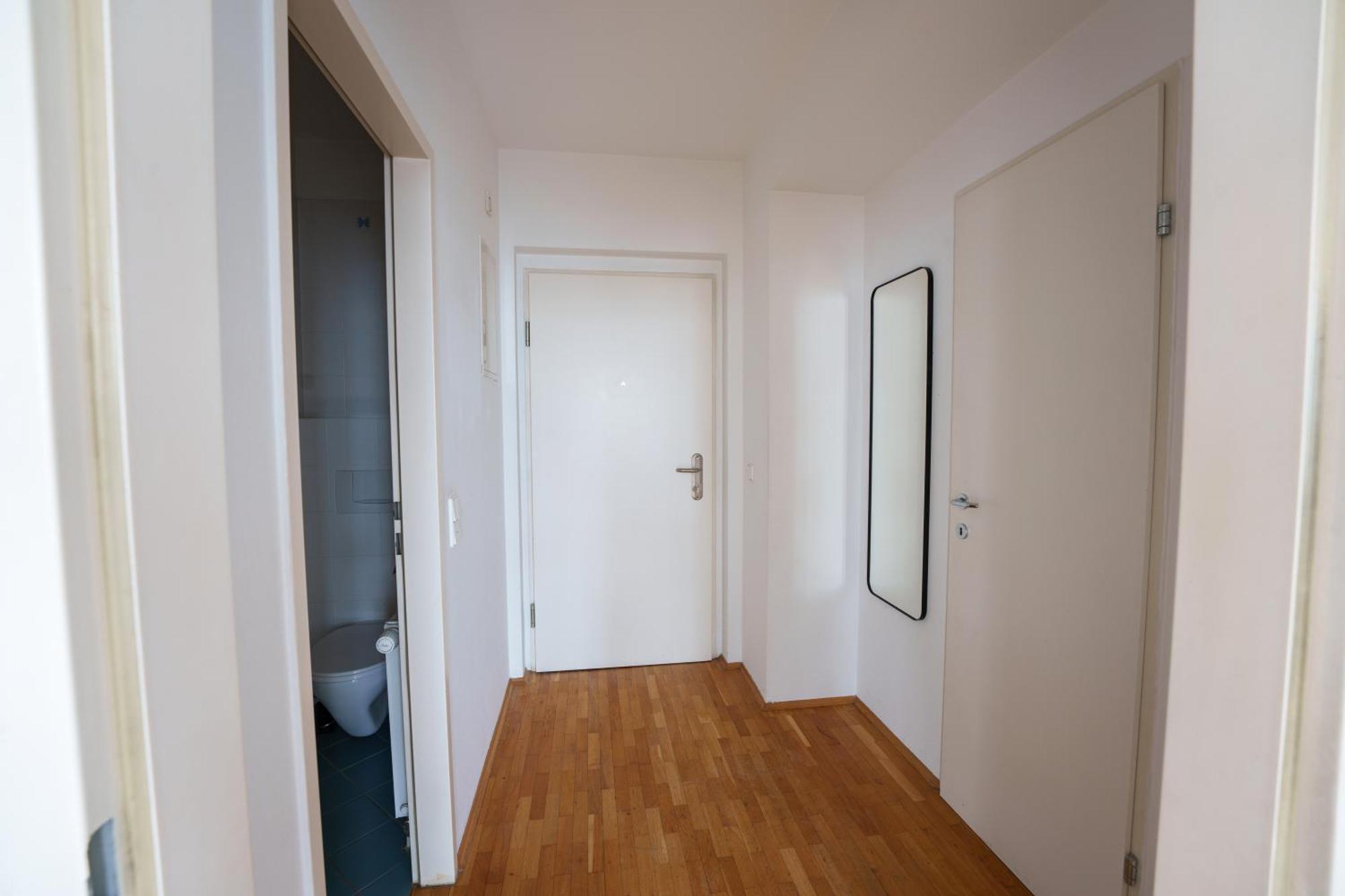 1080 Apartment